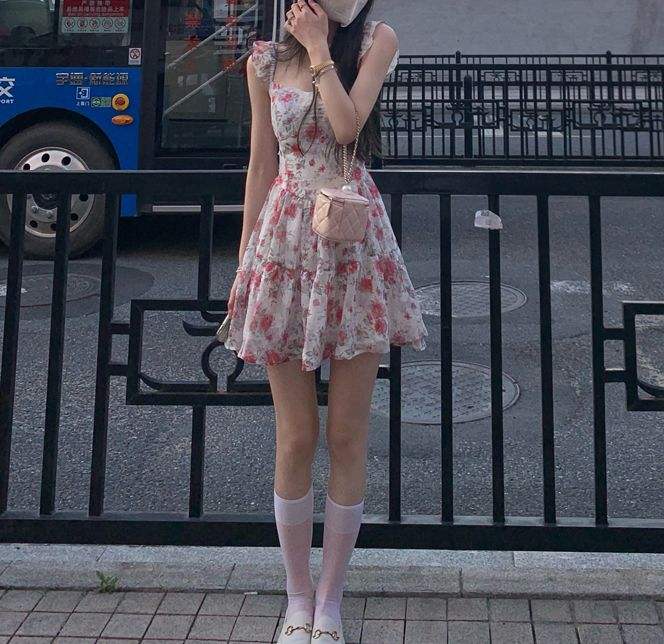 详情！高中生小后妈“纯一不杂”