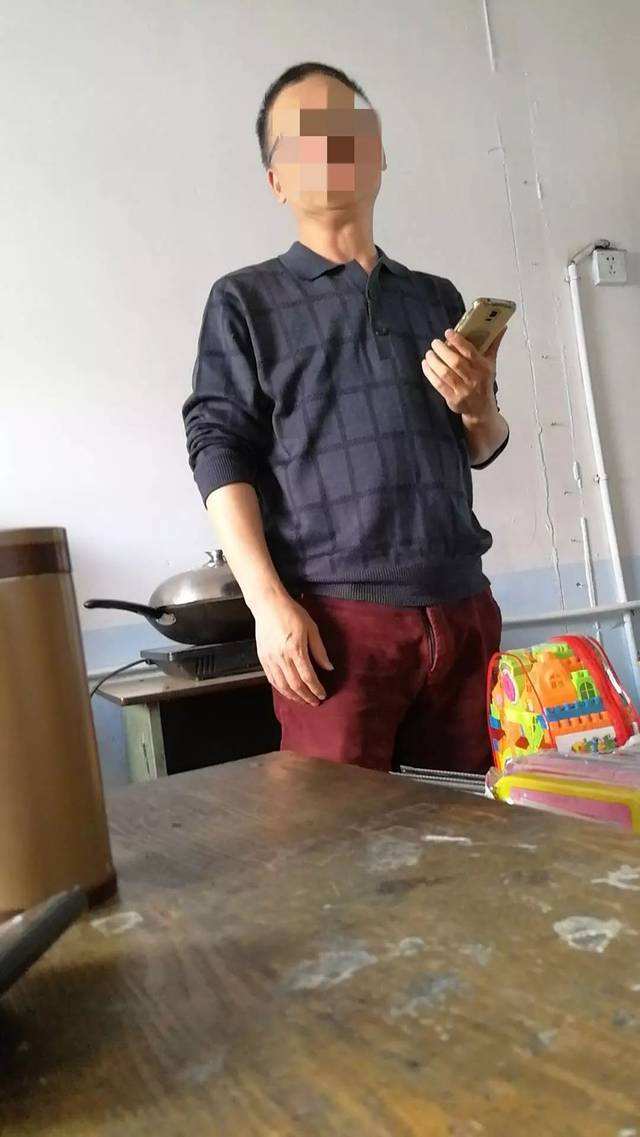 讲解！文具业务员“一抹红尘”