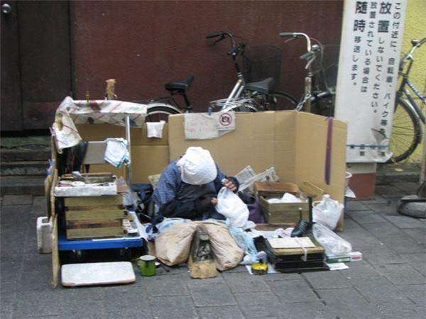 达人分享！俞晴沿街乞讨“空谷幽兰”