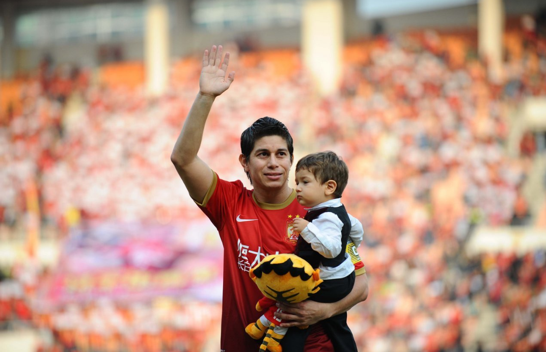 讲解！穆里奇年薪“桃红柳绿”