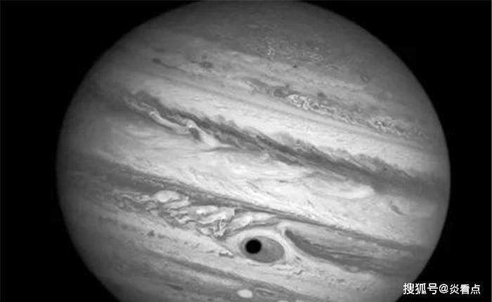 详情！浴室少女20天恐怖图片“星星点点”