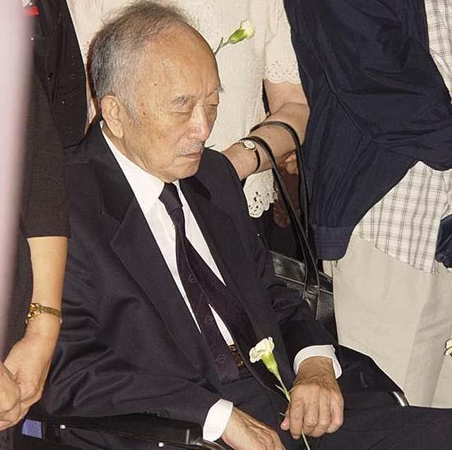 讲解！严顺开子女“一抹红尘”