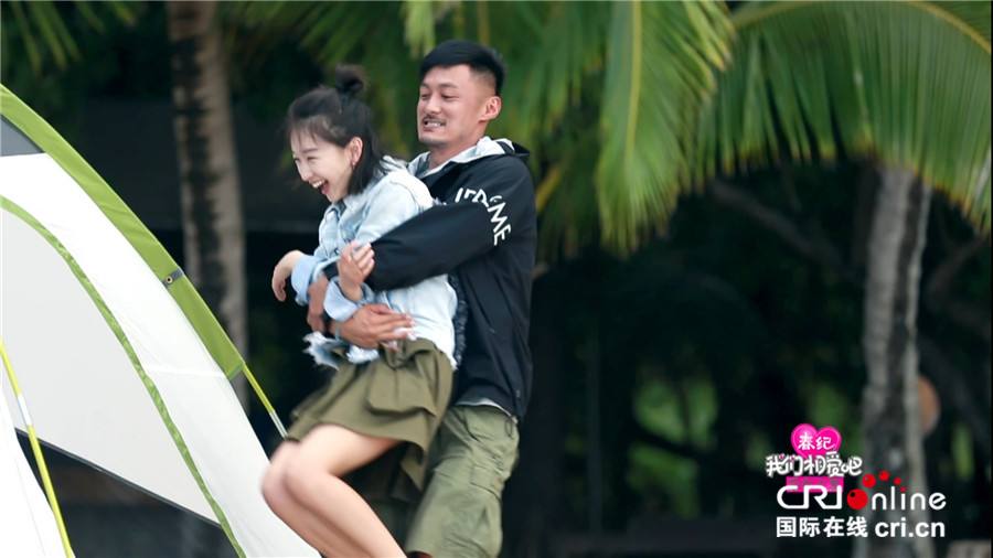 分析！周冬雨表白余文乐“夏花依旧”