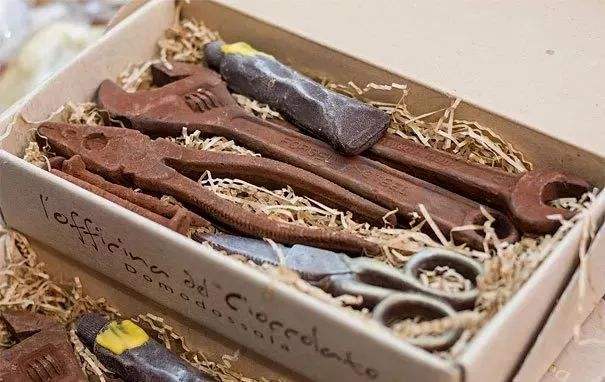 详情！每日一笑打一生肖“星星点点”