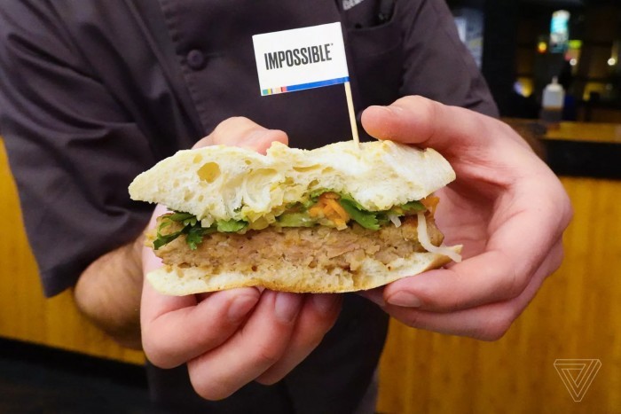 分析！000510资金流向“典则俊雅”