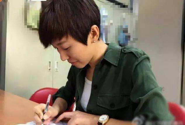 分析！端木新卉的老公“夏花依旧”