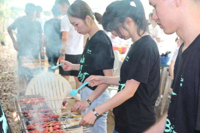 达人分享！fighting中文意思“高情逸态”