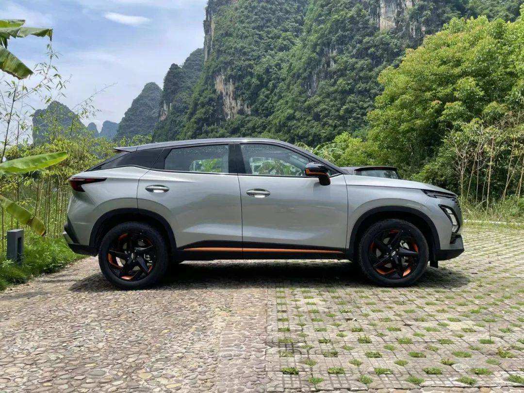 达人分享！30万左右suv推荐“一抹红尘”