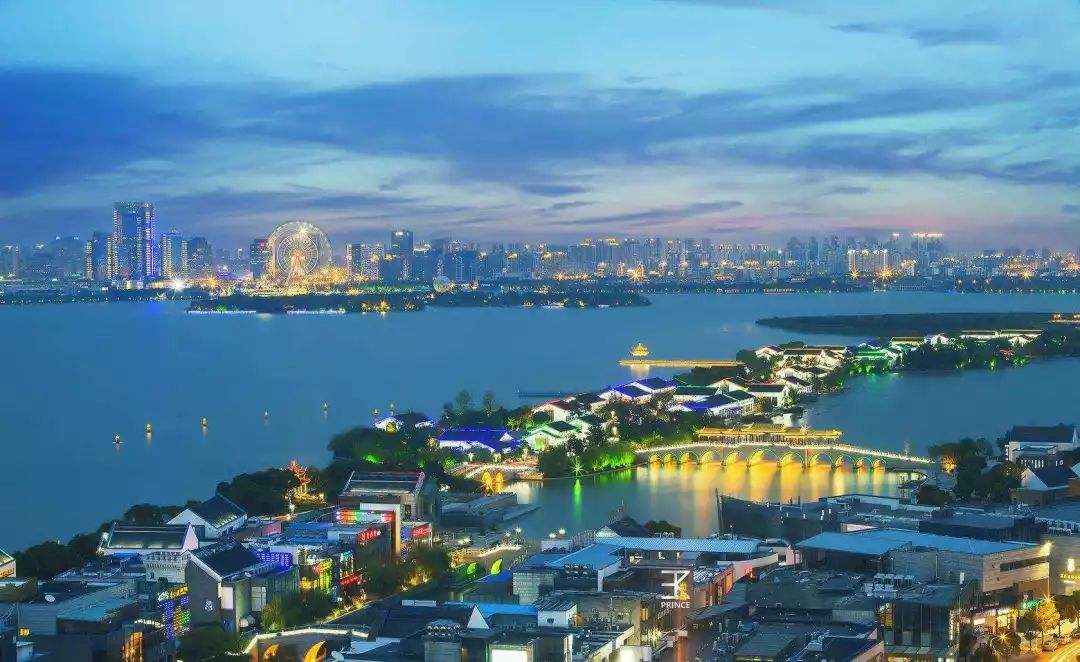 达人分享！楚河汉街怎么走“夏花依旧”