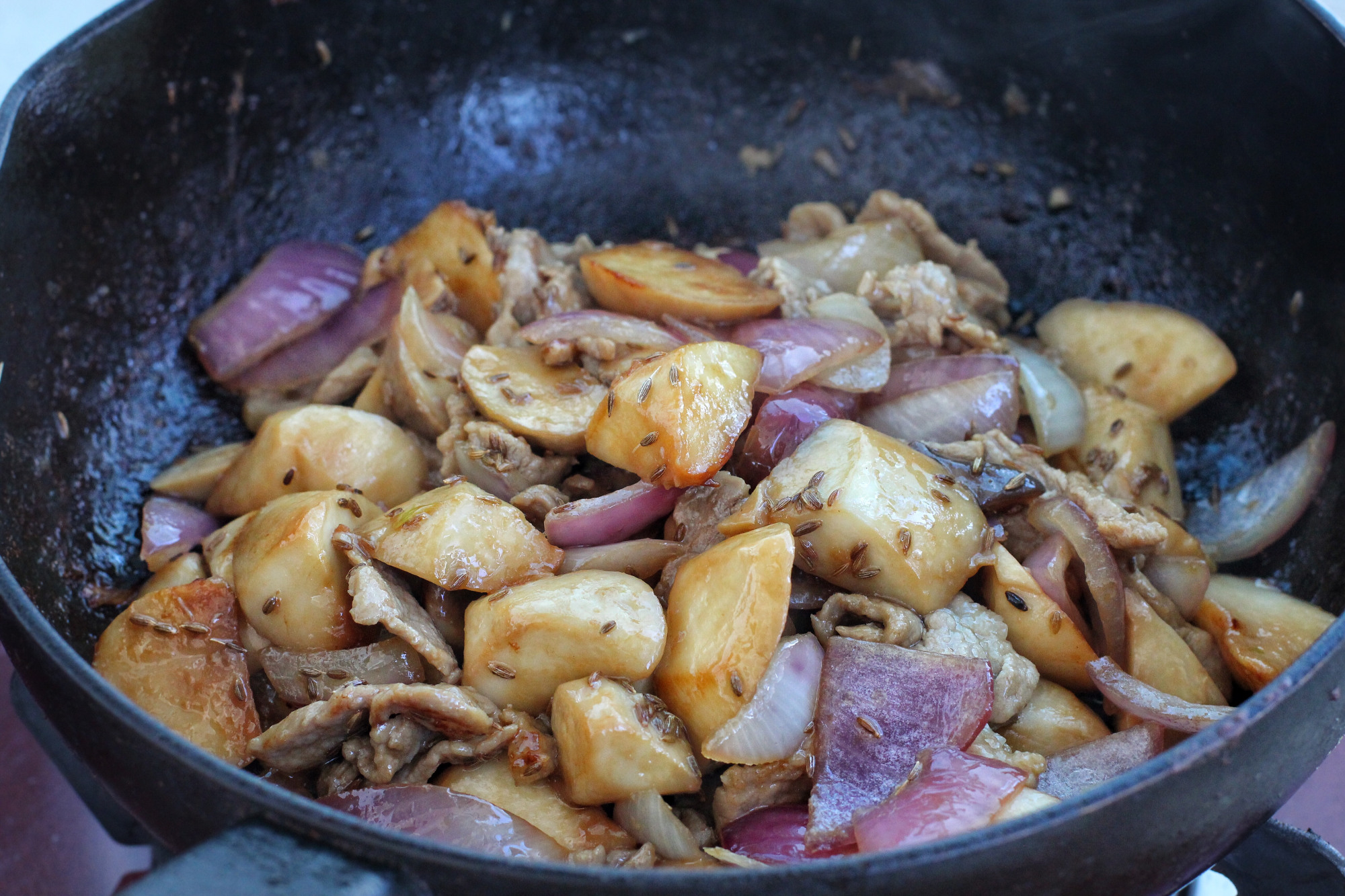 讲解！吃鲍鱼主要吃头还是足“郢中白雪”