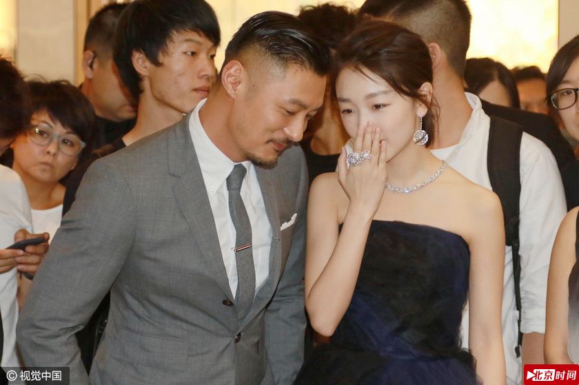 分析！周冬雨表白余文乐“空谷幽兰”