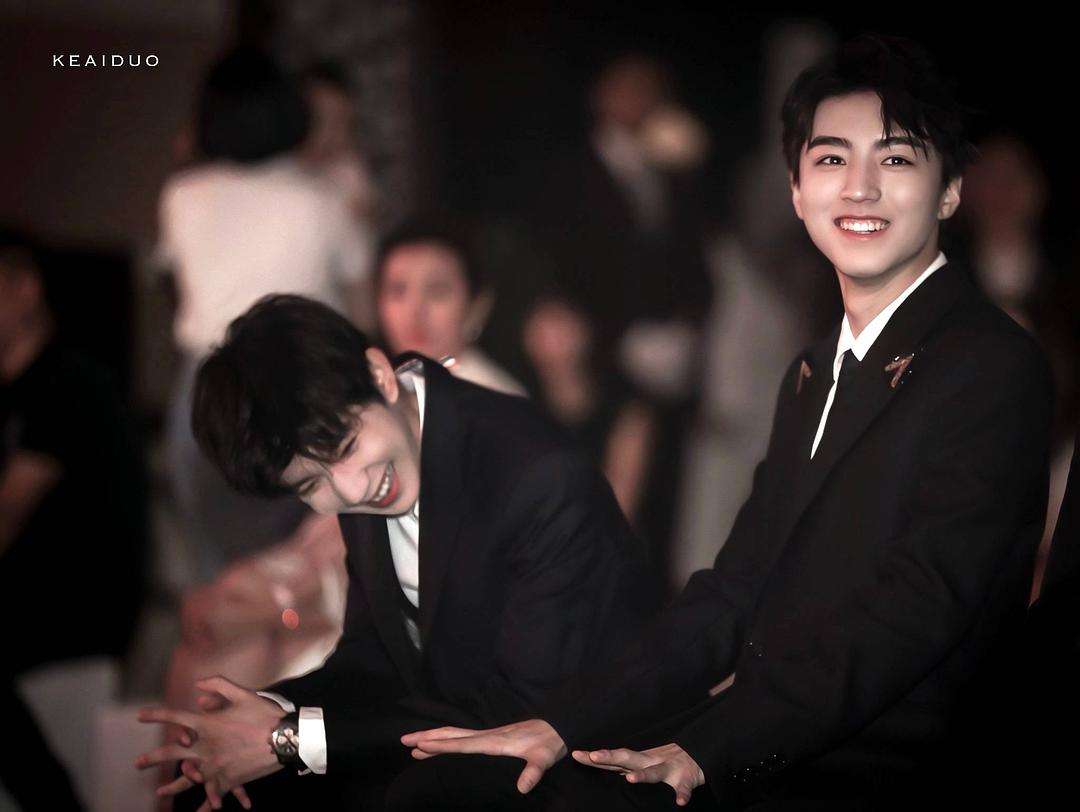 达人分享！双性人图片“冰清水冷”