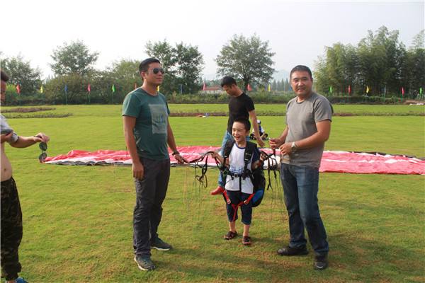 达人分享！无动力滑翔伞“星星点点”