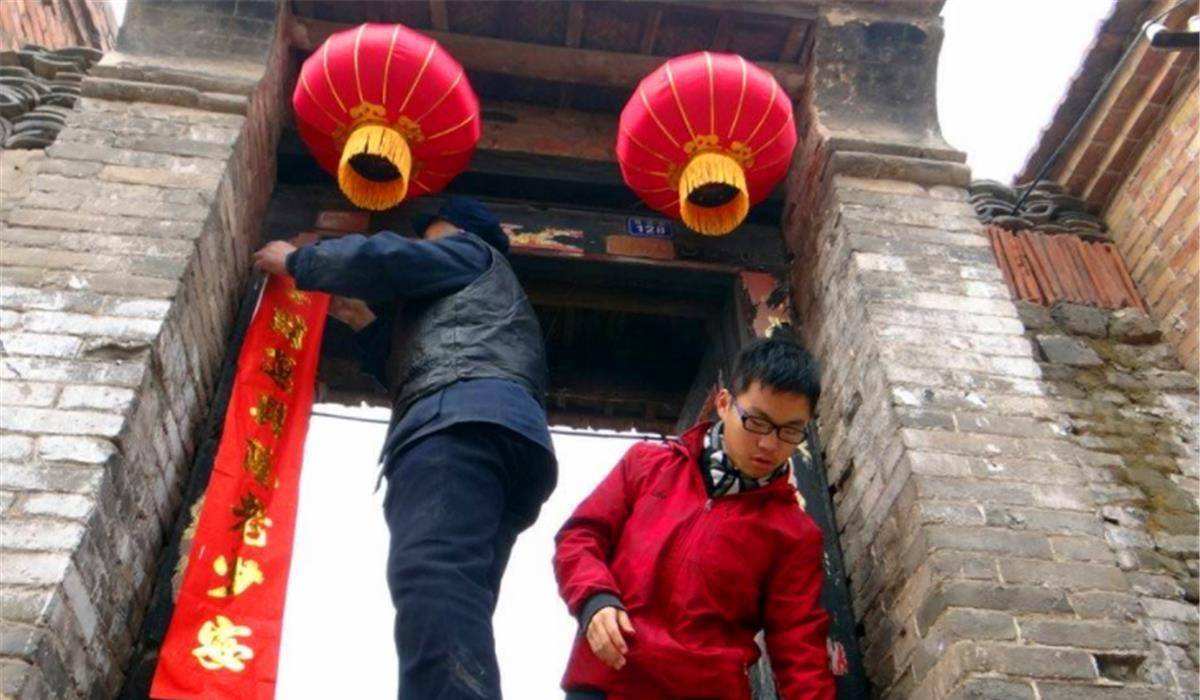 分析！大门口春联怎么贴左右“郢中白雪”