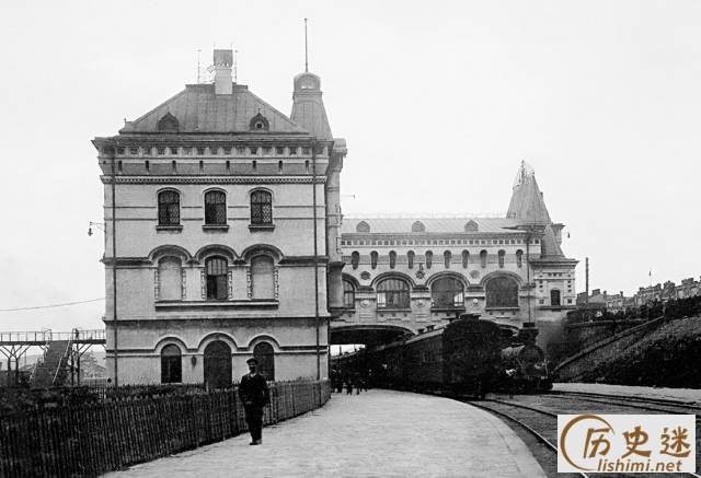 讲解！海参崴租期99年“夏花依旧”