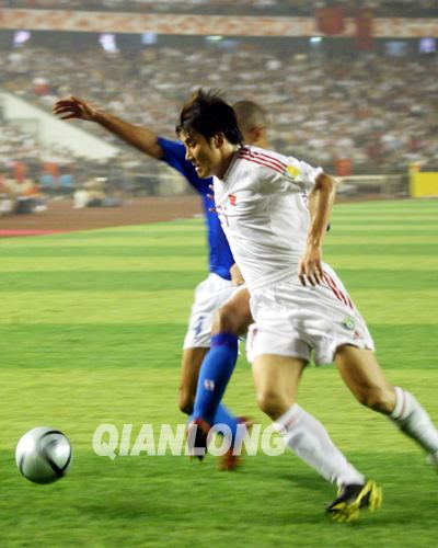 讲解！足球运动员李明“纯一不杂”