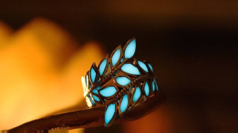 详情！女人的心是玻璃做的“高情逸态”