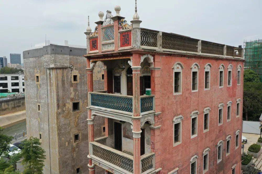 分析！驾驶证到期后多长时间内必须换证“夏花依旧”