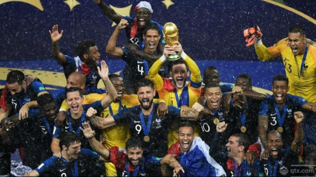 分析！一场足球赛多少分钟“纯一不杂”