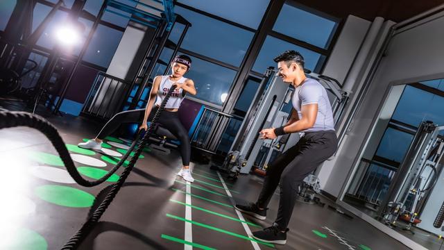 分析！大款老公来逼婚“一抹红尘”