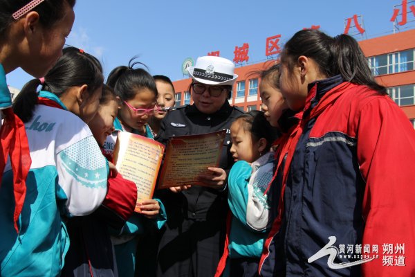 讲解！每年安全教育日“典则俊雅”