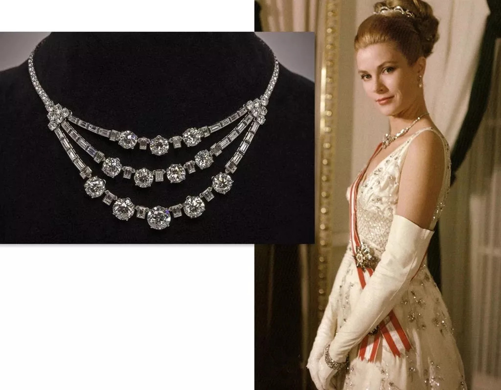 详情！中国成第二富国家“一抹红尘”