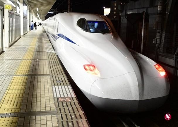 分析！东京列车“一抹红尘”