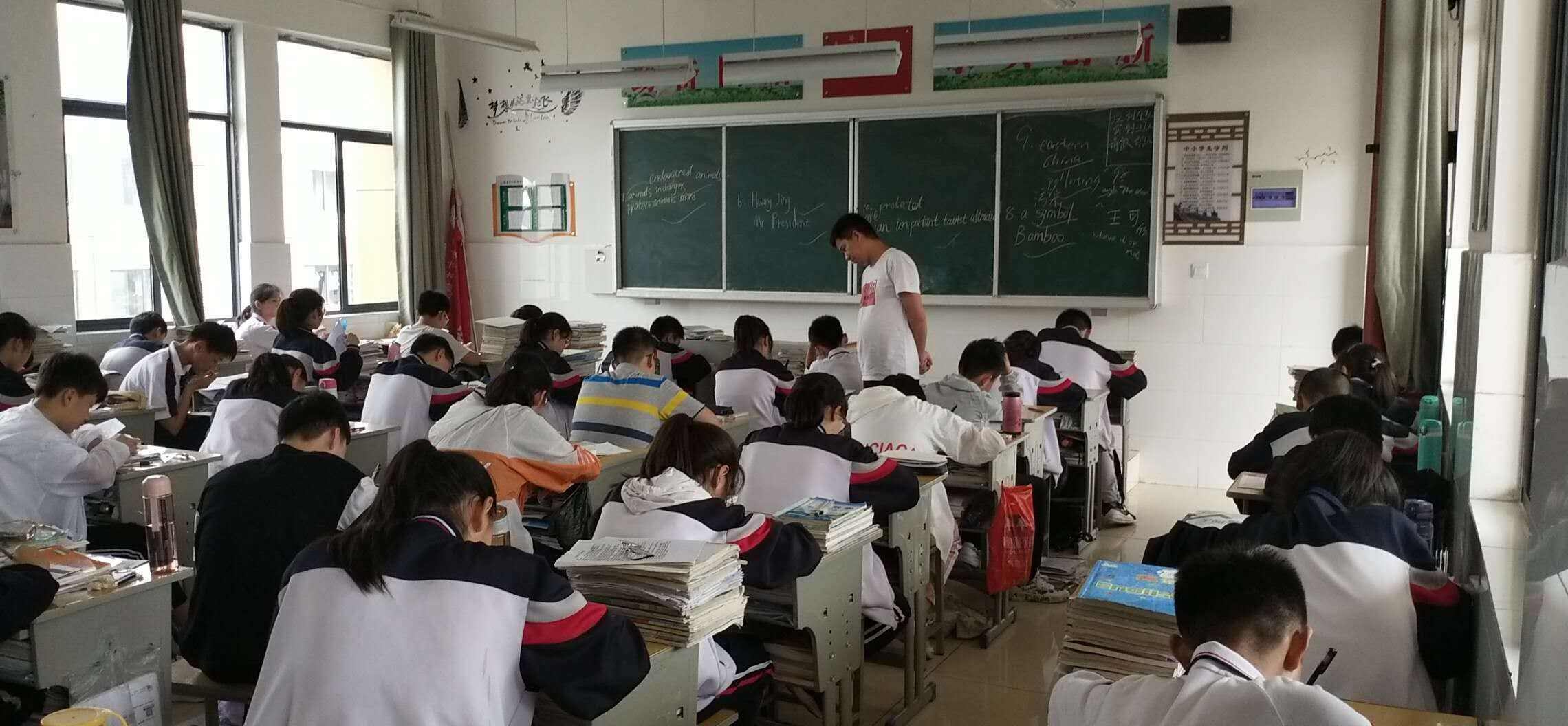 详情！清河开明中学口语训练平台“郢中白雪”