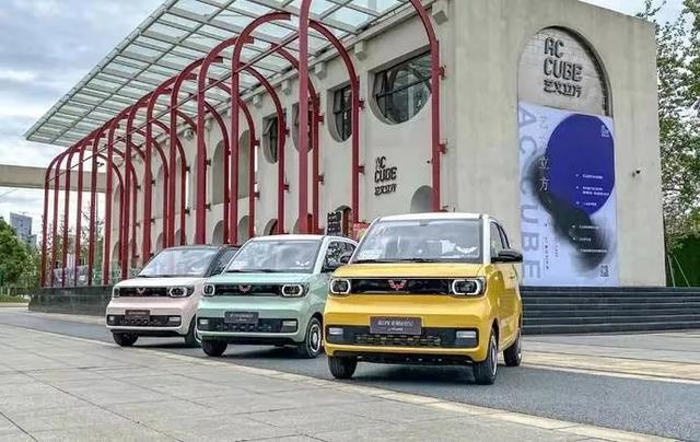 分析！快穿之替身职业守则“纯一不杂”