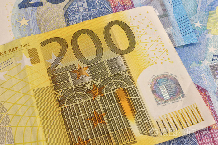 分析！200欧元等于多少人民币“一抹红尘”
