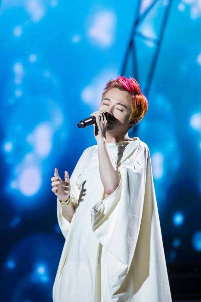 讲解！吴青峰发文“夏花依旧”