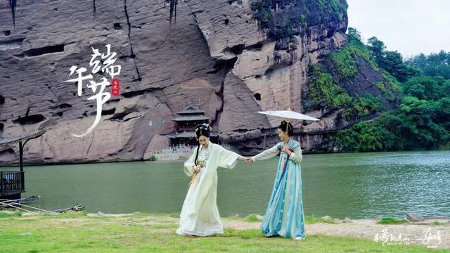 分析！电视上有趣的广告语“桃红柳绿”