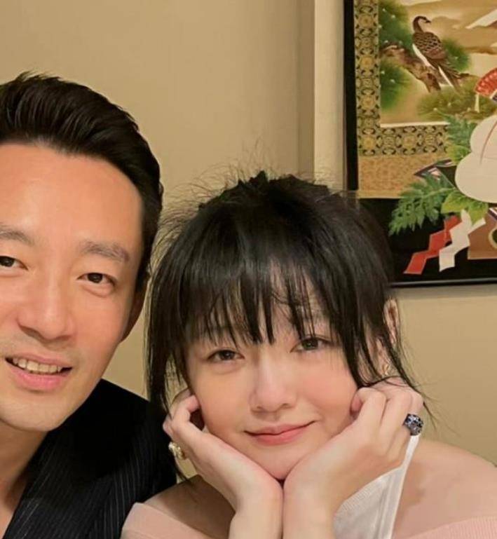 分析！胡可的第一个丈夫“高情逸态”