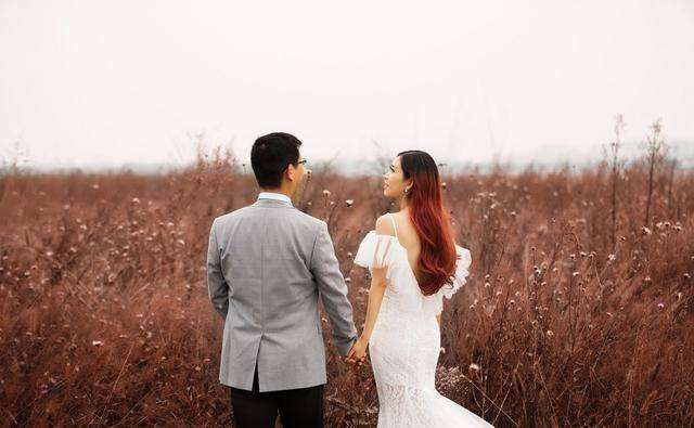 分析！张大胡子“一抹红尘”