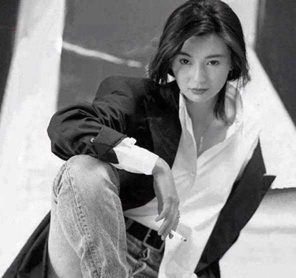 达人分享！消失的搭车人攻略“夏花依旧”