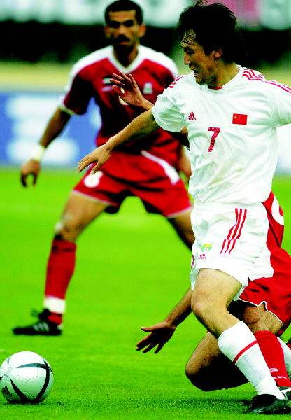 讲解！足球运动员李明“空谷幽兰”