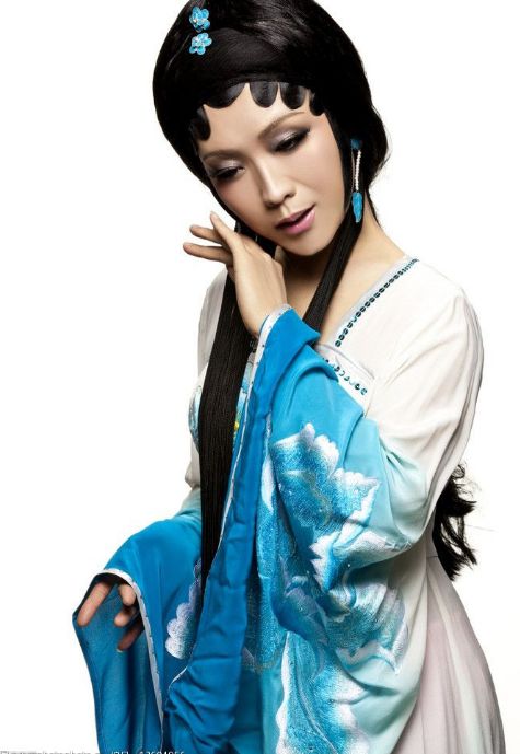 讲解！李玉刚是哪里人“典则俊雅”