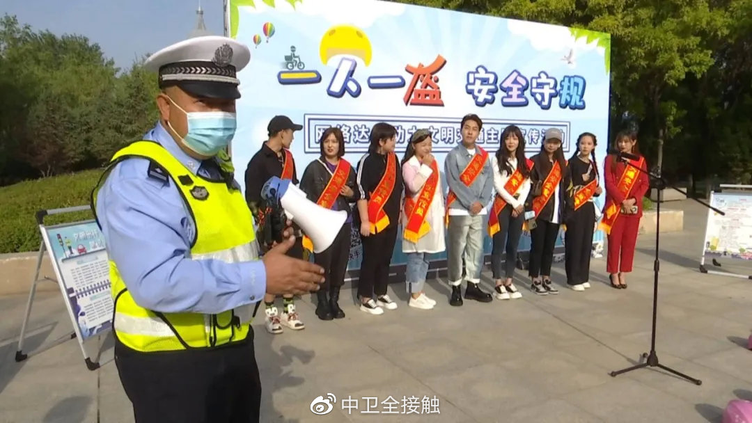 达人分享！火焰保护者的头盔“桃红柳绿”