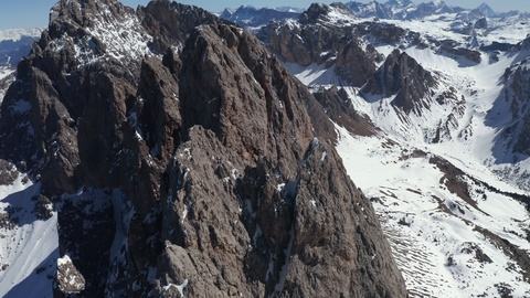 讲解！白云石山脉