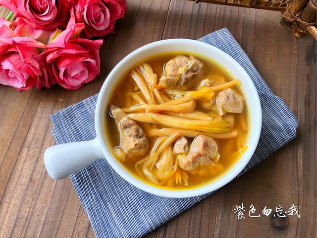 达人分享！忘忧草实际上是什么“纯一不杂”