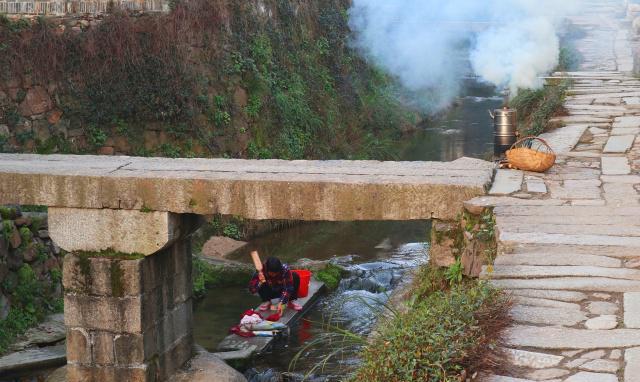 讲解！金庸的籍贯是哪里“夏花依旧”