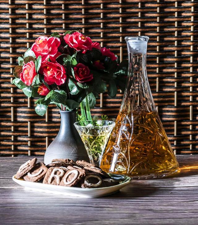 详情！黄金路国语“一抹红尘”