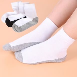 分析！中学生袜子“雁过留声”