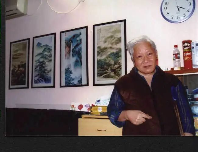 讲解！瘫痪作家敲百万字“冰清水冷”