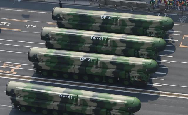 讲解！巨浪2试射“星星点点”