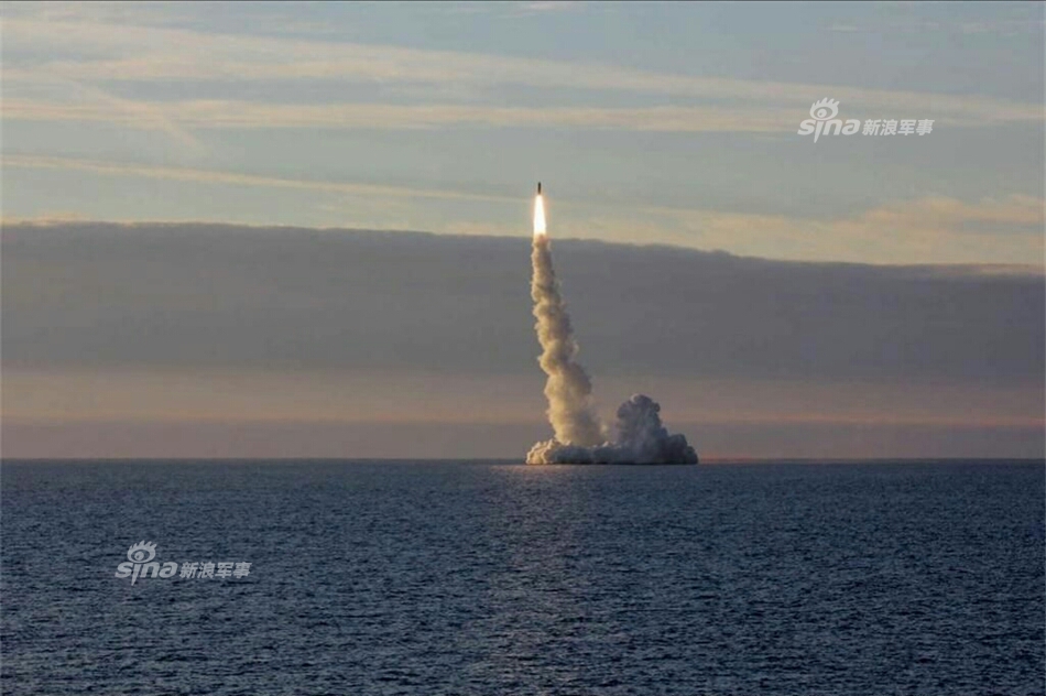 讲解！巨浪2试射“星星点点”