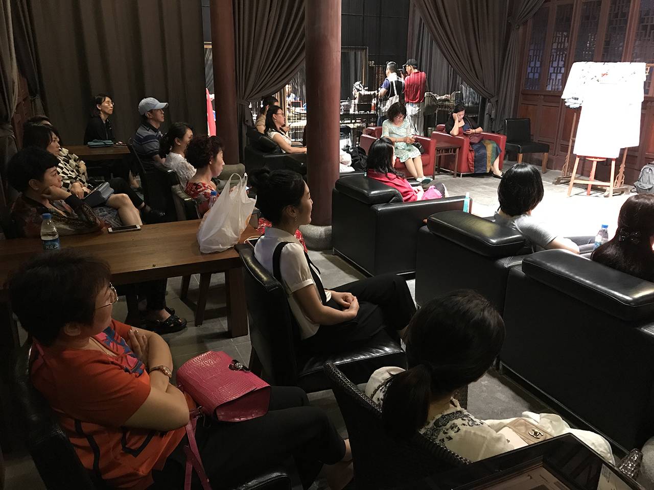 讲解！什么叫号外“桃红柳绿”