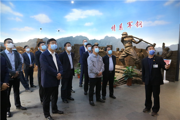 新兴铸管股票“誉不绝口”