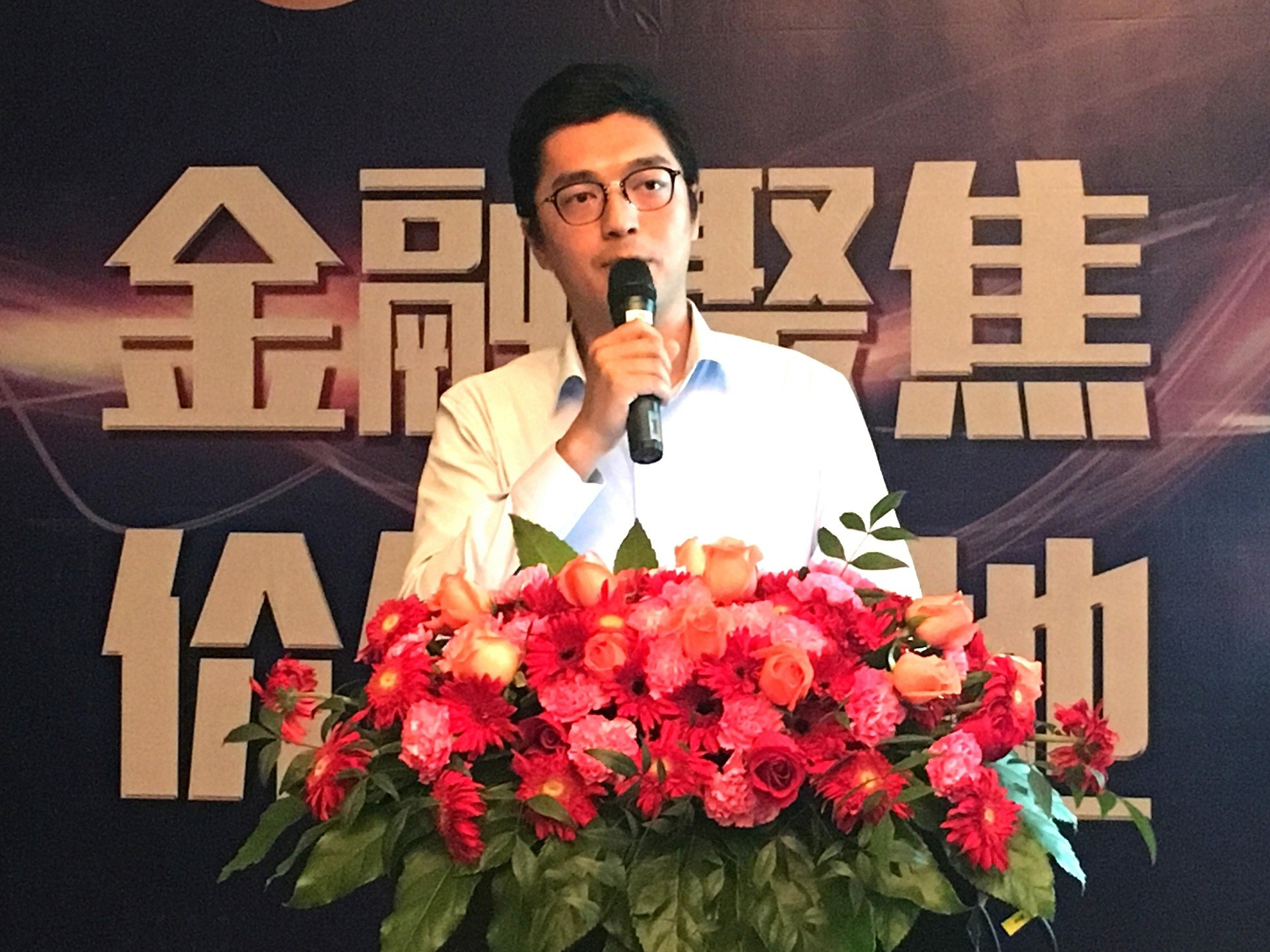 评论区！合肥股票开户“颂声载道”