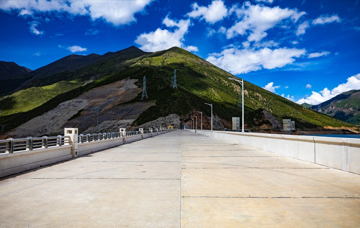 水利股票“谈不容口”
